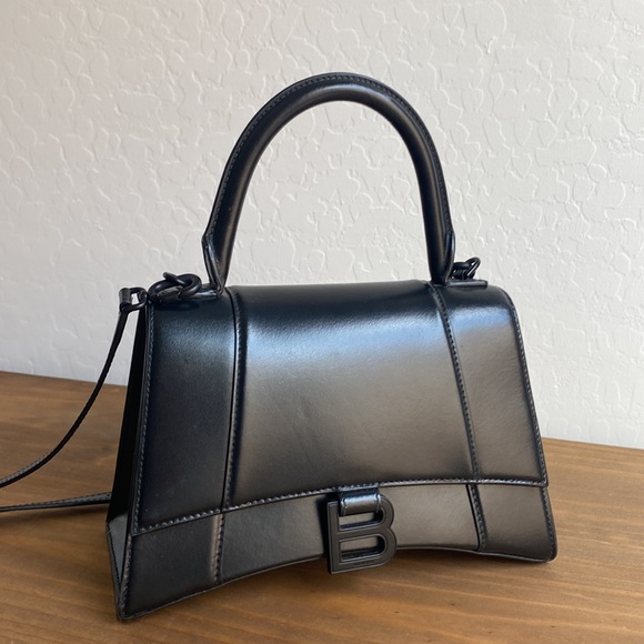 SOLD Balenciaga Hourglass Matte Black Small Shiny Leather Top Handle Bag - Picture 3 of 17